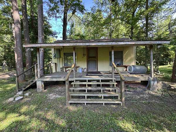 2.3 Acres of Improved Residential Land for Sale in Colmesneil, Texas