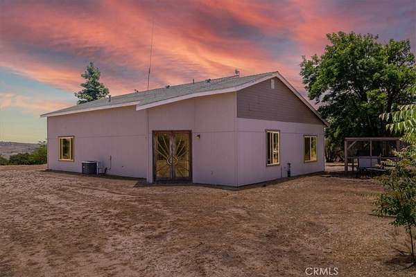 5 Acres of Land with Home for Sale in Anza, California