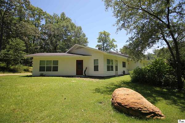 5 Acres of Land with Home for Lease in West Monroe, Louisiana