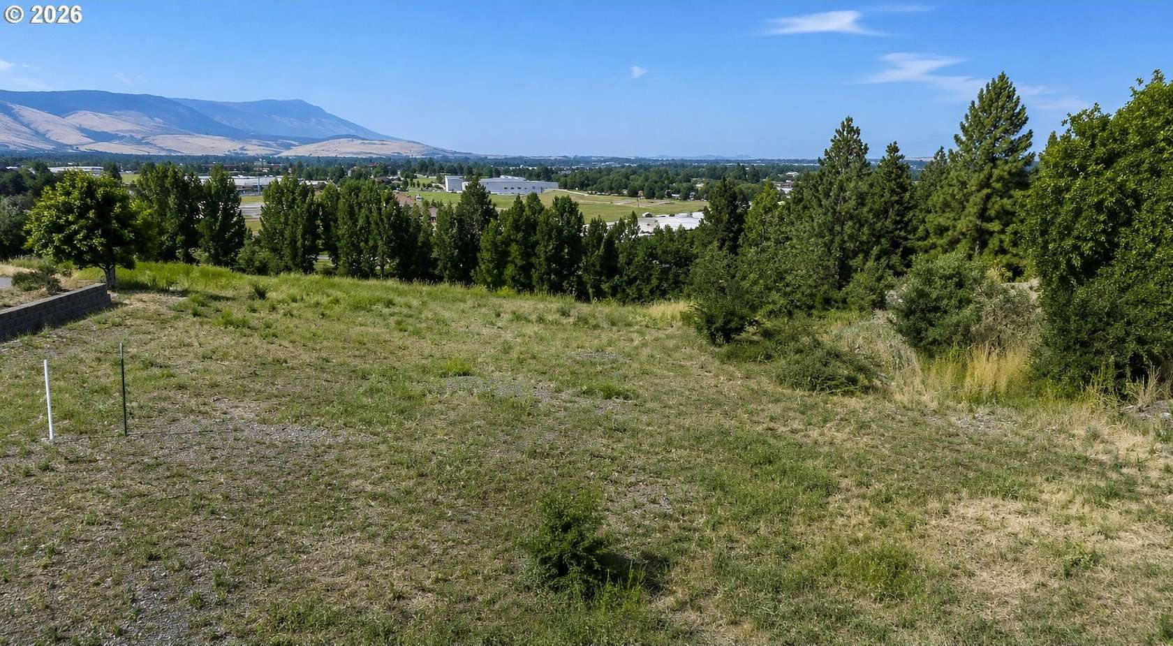 0.4 Acres of Residential Land for Sale in La Grande, Oregon