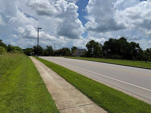 7 Acres of Land for Sale in Franklin, Tennessee