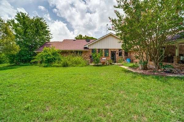11 Acres of Land with Home for Sale in Anna, Texas