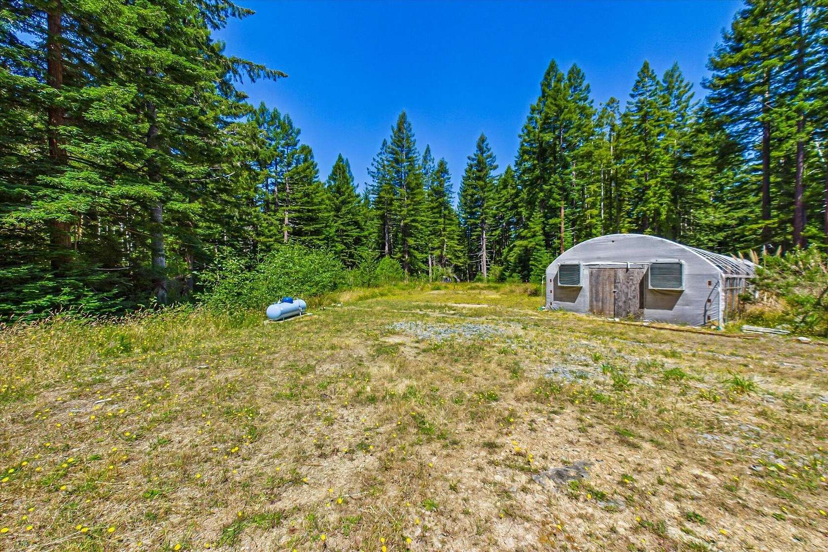10 Acres of Land for Sale in Fieldbrook, California