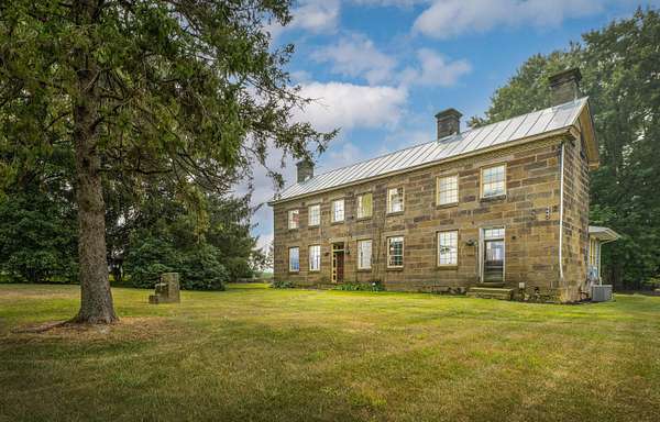 7 Acres of Land with Home for Sale in Mount Vernon, Ohio