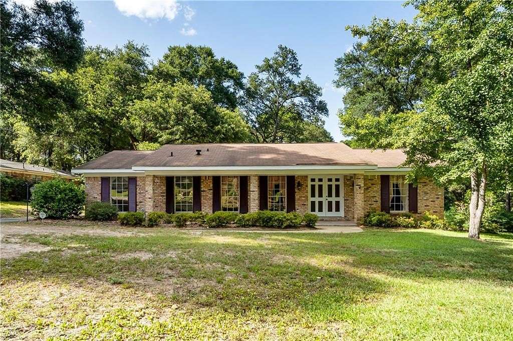 1.56 Acres of Land with Home for Sale in Mobile, Alabama