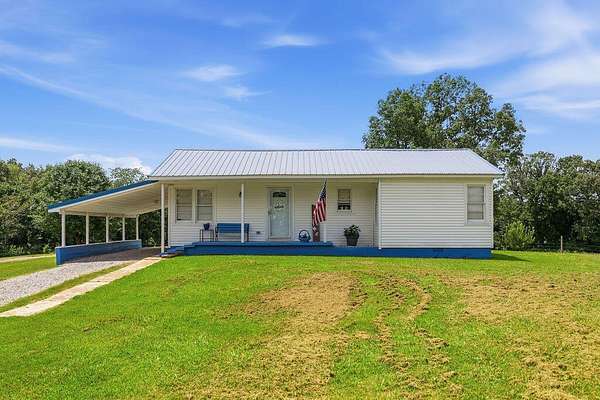 6.18 Acres of Land with Home for Sale in Benton, Kentucky