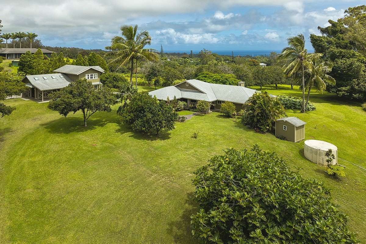 5.5 Acres of Land with Home for Sale in Kapaau, Hawaii
