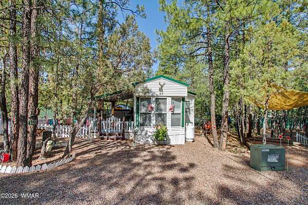 1 Acre of Land with Home for Sale in Lakeside, Arizona