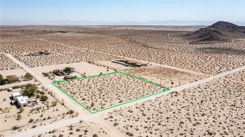2 Acres of Residential Land for Sale in Joshua Tree, California
