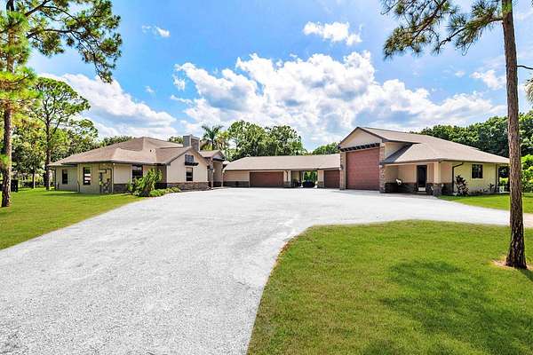 5 Acres of Land with Home for Sale in Palm Beach Gardens, Florida