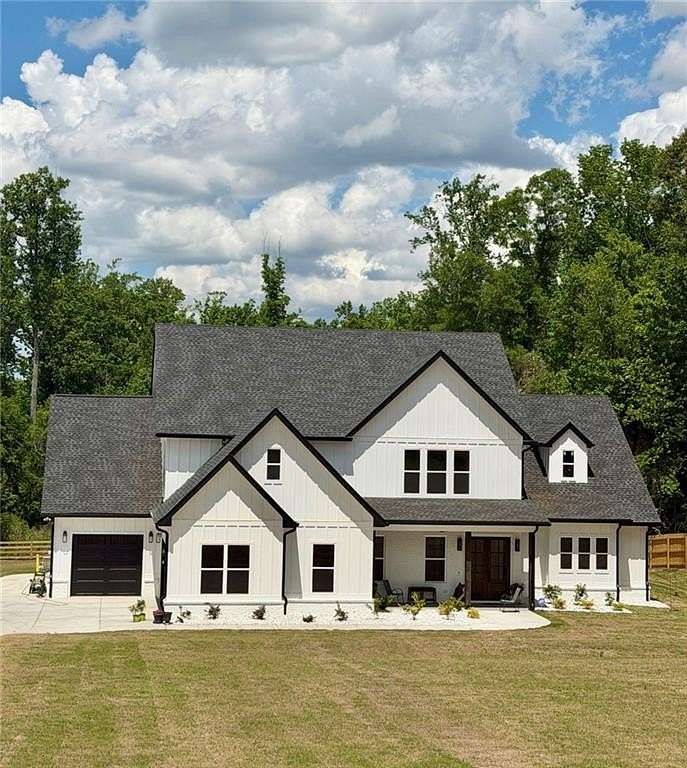 5 Acres of Land with Home for Sale in Bethlehem, Georgia