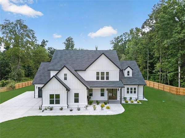 5 Acres of Land with Home for Sale in Bethlehem, Georgia