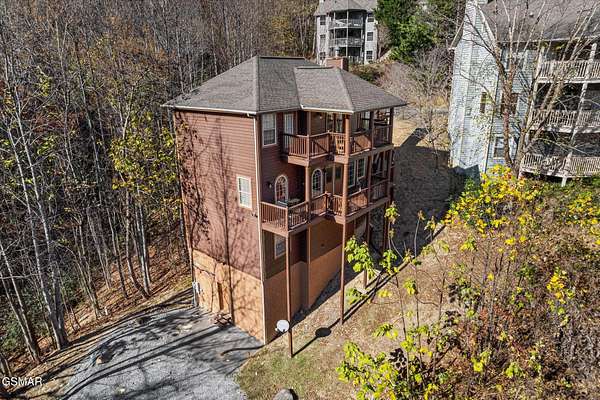 4 Acres of Land with Home for Sale in Gatlinburg, Tennessee