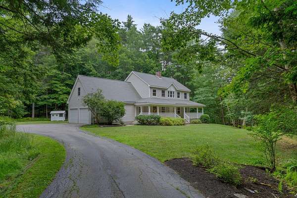 3 Acres of Land with Home for Sale in North Yarmouth Town, Maine