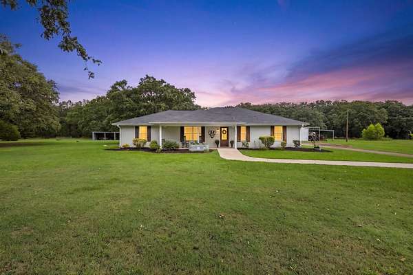 29.5 Acres of Land with Home for Sale in Mount Vernon, Texas