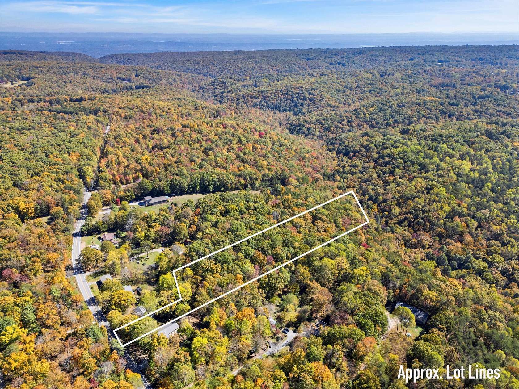 4 Acres of Residential Land for Sale in Signal Mountain, Tennessee