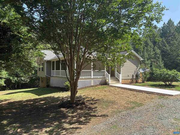 2.5 Acres of Land with Home for Sale in Scottsville, Virginia