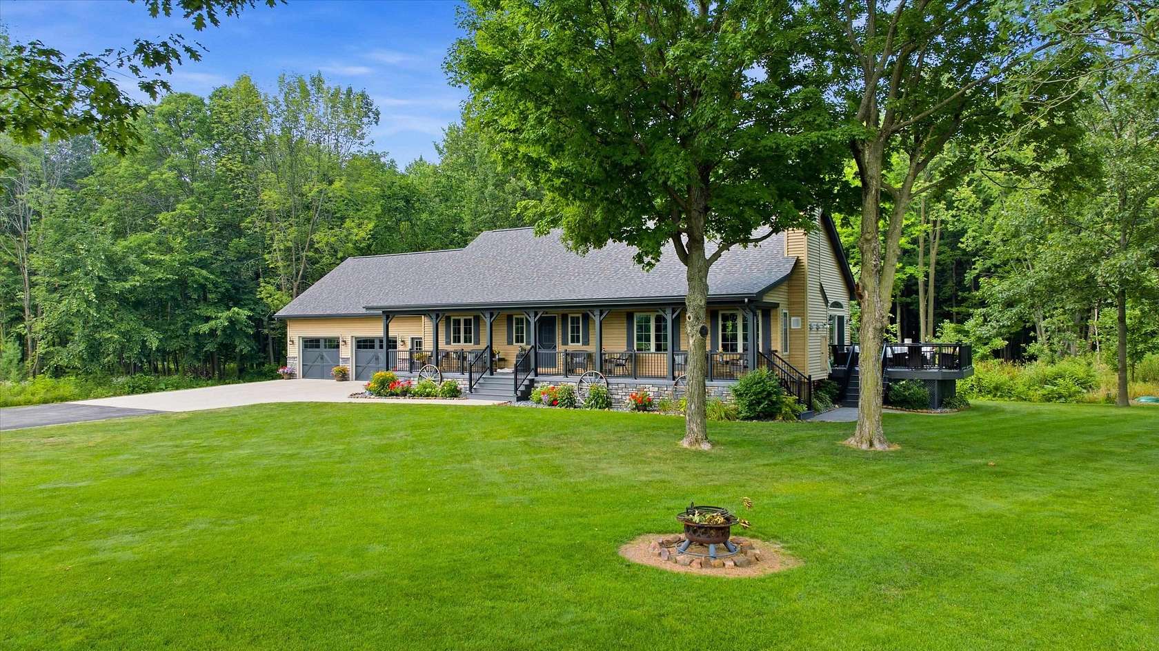 28.9 Acres of Recreational Land with Home for Sale in Auburndale, Wisconsin
