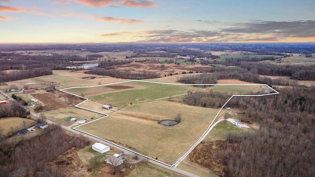48.2 Acres of Agricultural Land for Sale in Hardyville, Kentucky