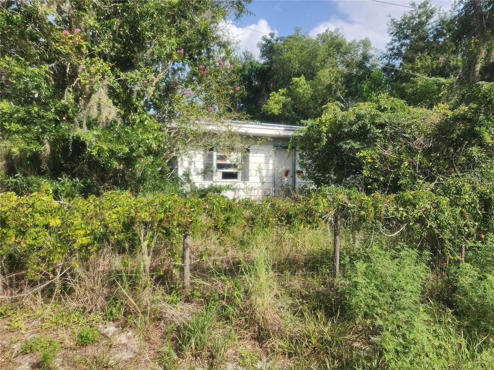 1.67 Acres of Residential Land for Sale in Leesburg, Florida