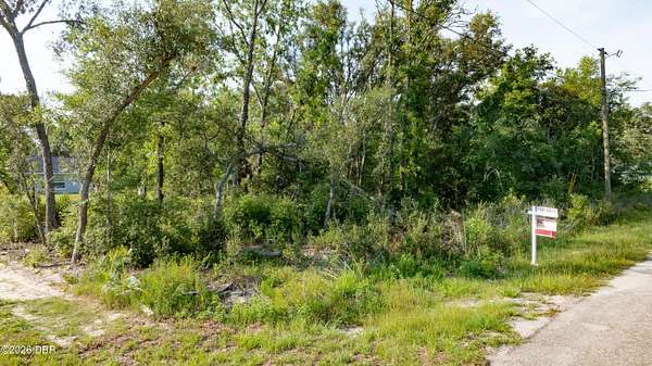 0.24 Acres of Land for Sale in Ocklawaha, Florida