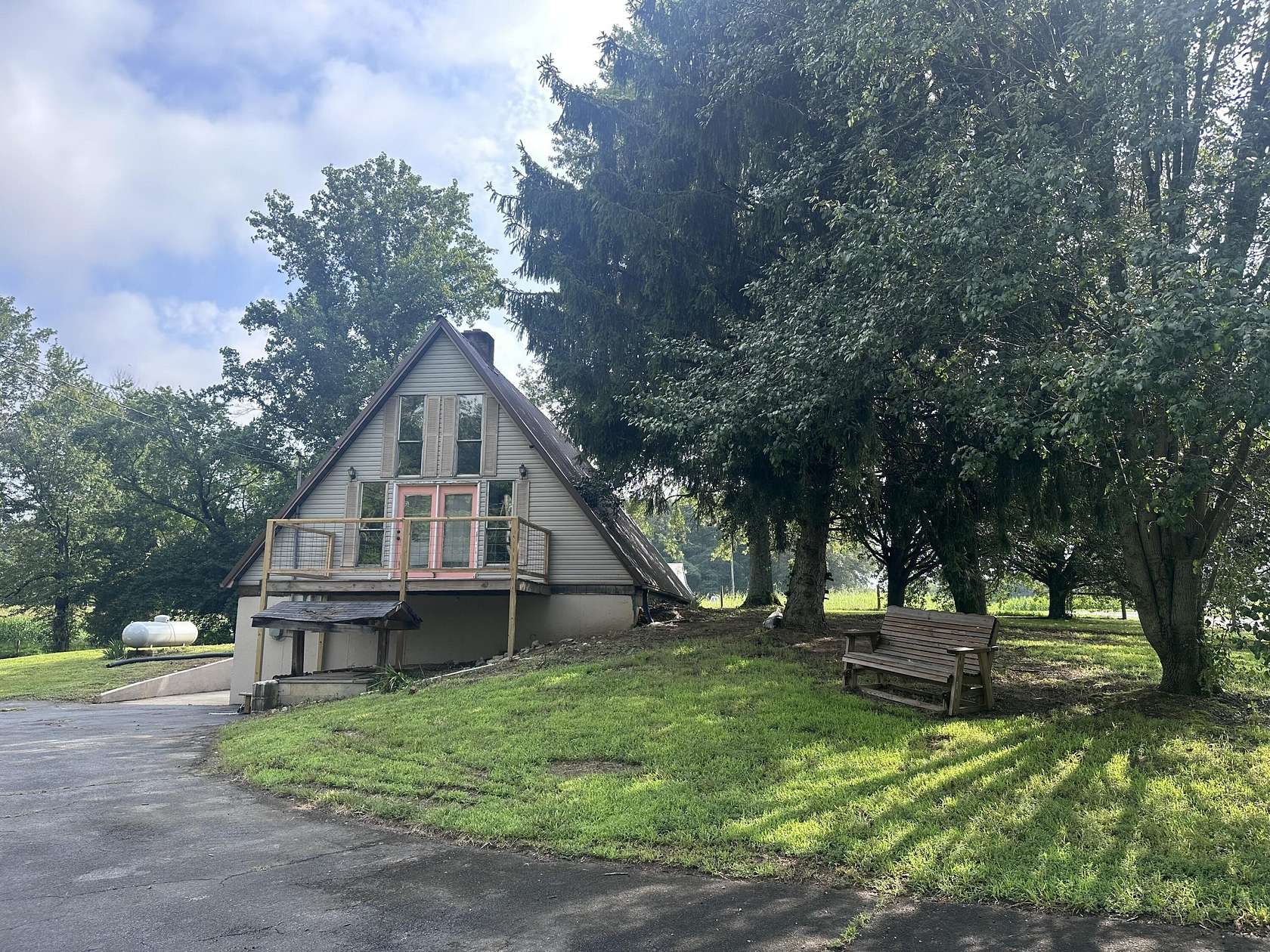 1.5 Acres of Land with Home for Sale in Russell Springs, Kentucky