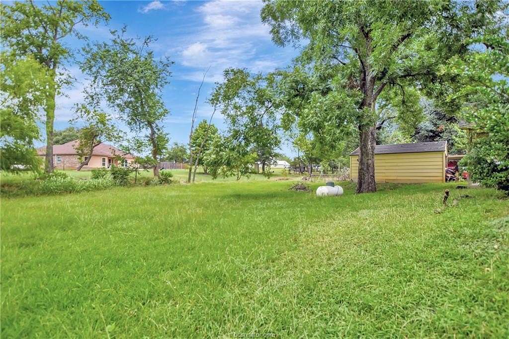 0.29 Acres of Residential Land for Sale in Madisonville, Texas