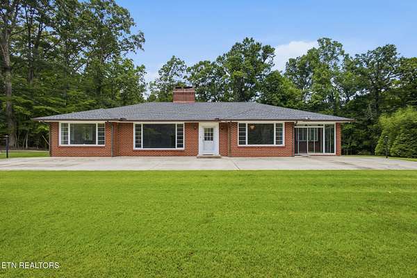 2.2 Acres of Land with Home for Sale in Harriman, Tennessee