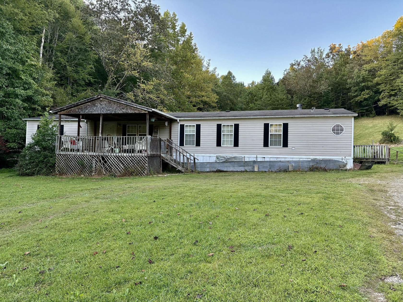 17.7 Acres of Land with Home for Sale in Barbourville, Kentucky