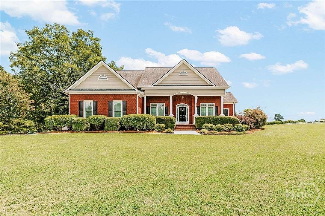 9.38 Acres of Land with Home for Sale in Colbert, Georgia