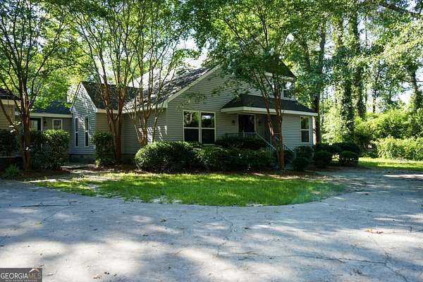 1.89 Acres of Land with Home for Sale in Dublin, Georgia