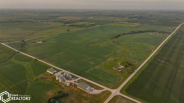 225 Acres of Agricultural Land for Sale in Garden Grove, Iowa