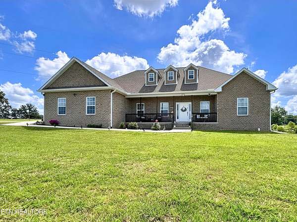 1.67 Acres of Land with Home for Sale in Cookeville, Tennessee