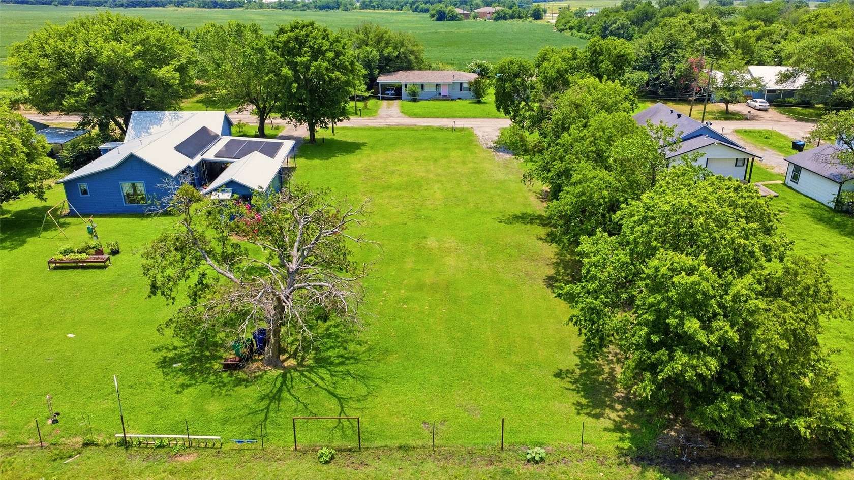0.33 Acres of Residential Land for Sale in Caddo Mills, Texas