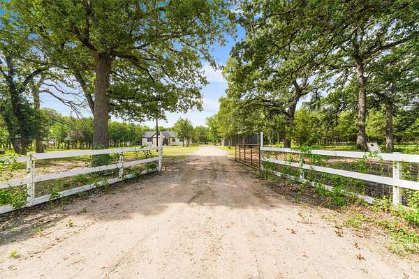 3.88 Acres of Land with Home for Sale in Kemp, Texas
