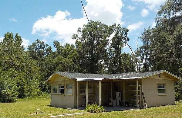 1.6 Acres of Land with Home for Sale in Ocala, Florida