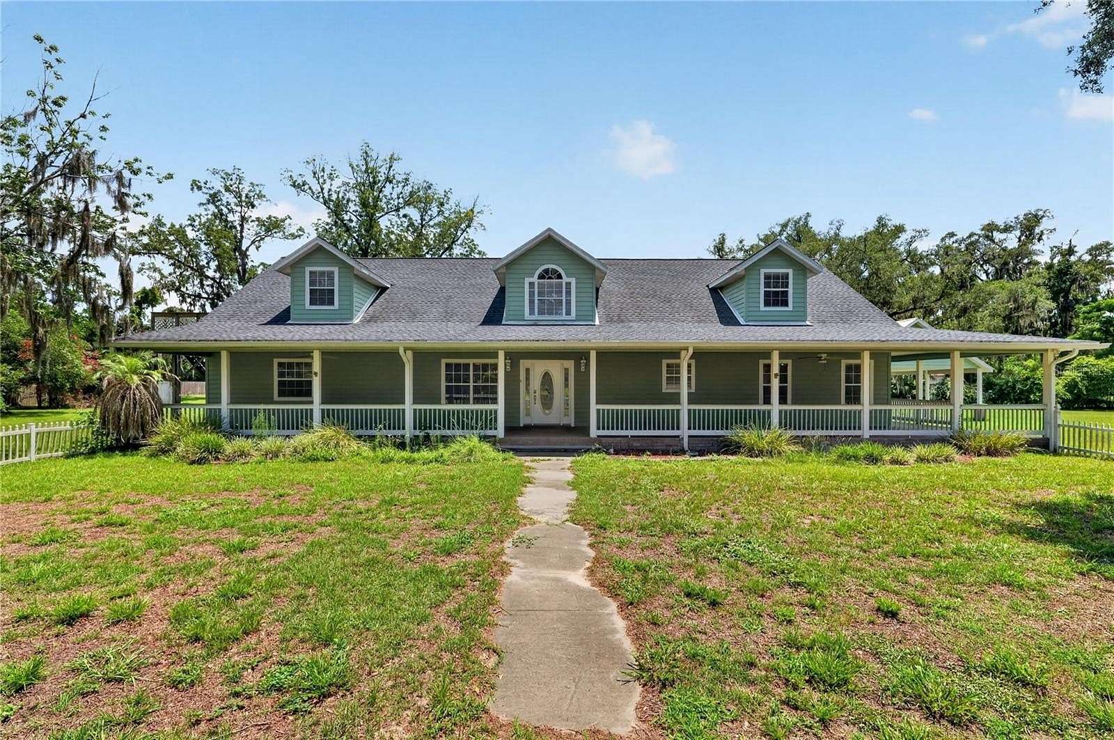 7.45 Acres of Land with Home for Sale in Trenton, Florida