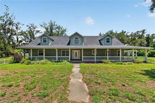 7.45 Acres of Land with Home for Sale in Trenton, Florida