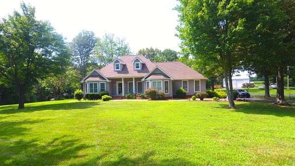 9.63 Acres of Land with Home for Sale in Paducah, Kentucky
