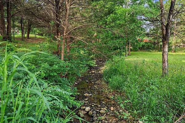 0.84 Acres of Residential Land for Sale in Pottsboro, Texas