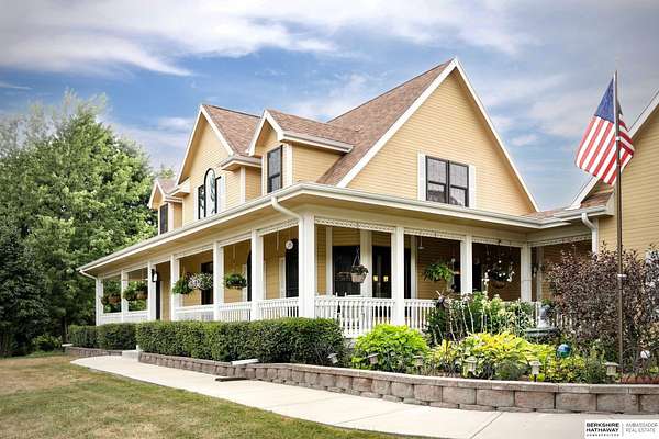 5.4 Acres of Land with Home for Sale in Papillion, Nebraska
