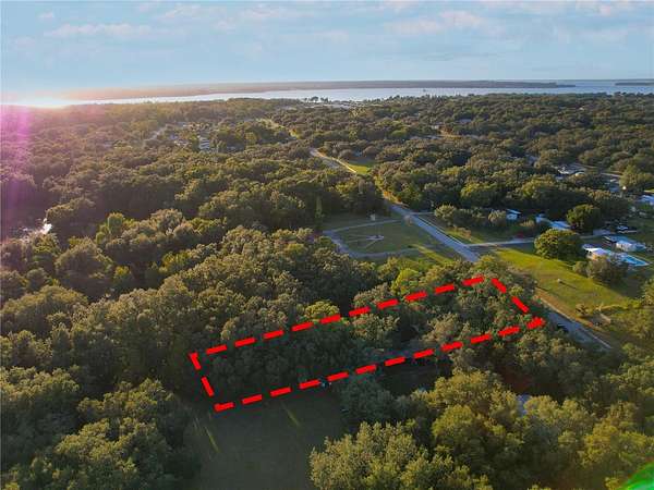 1.45 Acres of Residential Land for Sale in Astatula, Florida