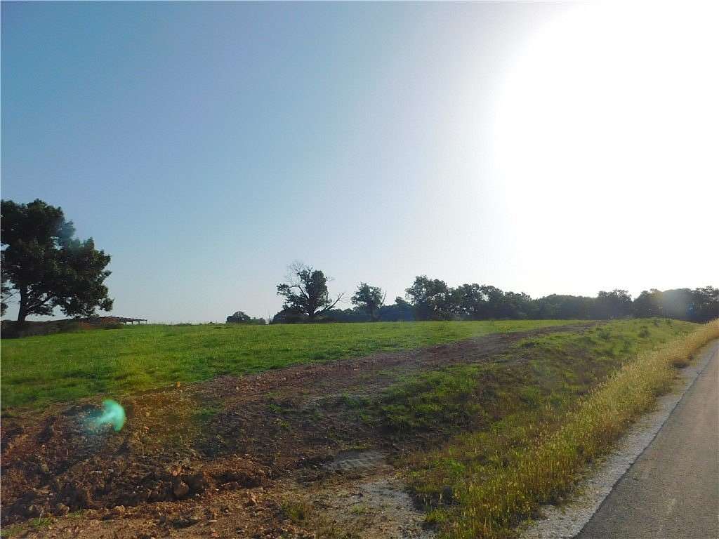 1 Acre of Residential Land for Sale in Springdale, Arkansas
