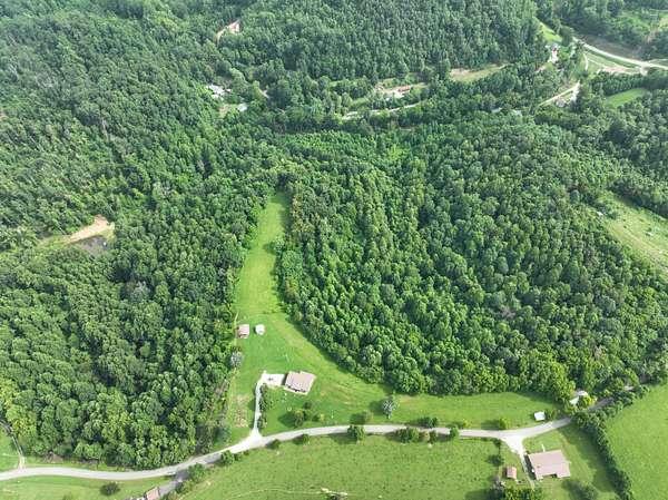 30 Acres of Land for Sale in McKee, Kentucky