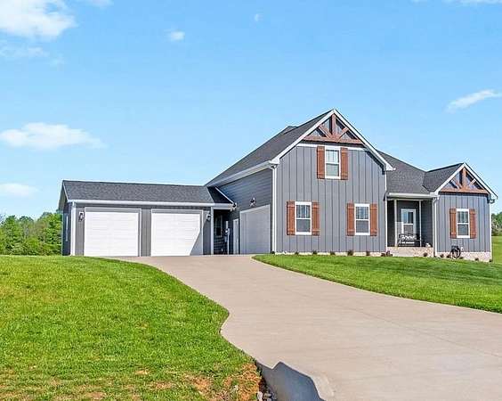 1.87 Acres of Improved Mixed-Use Land for Sale in Springfield, Tennessee