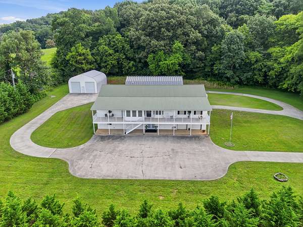 20 Acres of Land with Home for Sale in Sweetwater, Tennessee