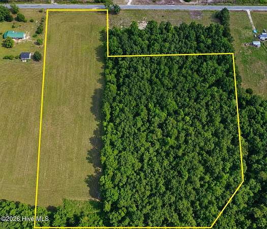 12 Acres of Land for Sale in Magnolia, North Carolina