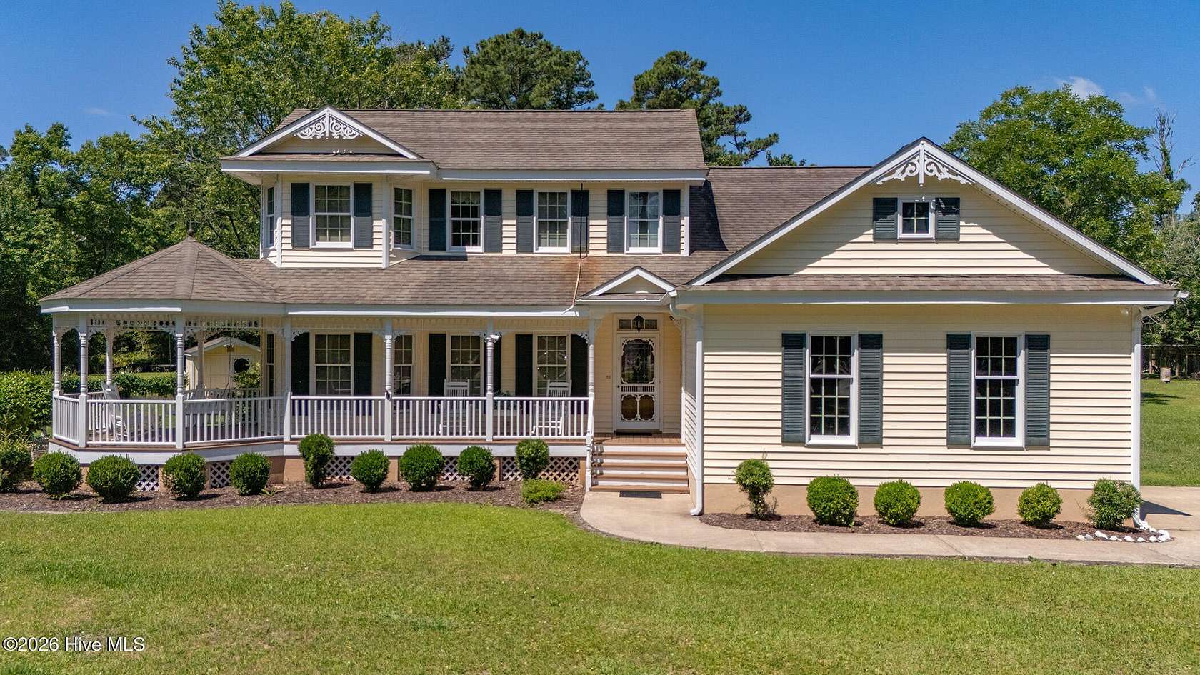 2.36 Acres of Land with Home for Sale in Beaufort, North Carolina