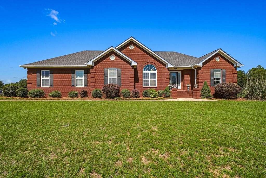18.7 Acres of Land with Home for Sale in Mauk, Georgia