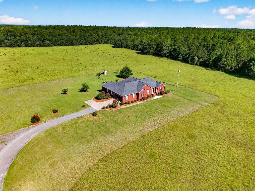 36 Acres of Agricultural Land with Home for Sale in Mauk, Georgia